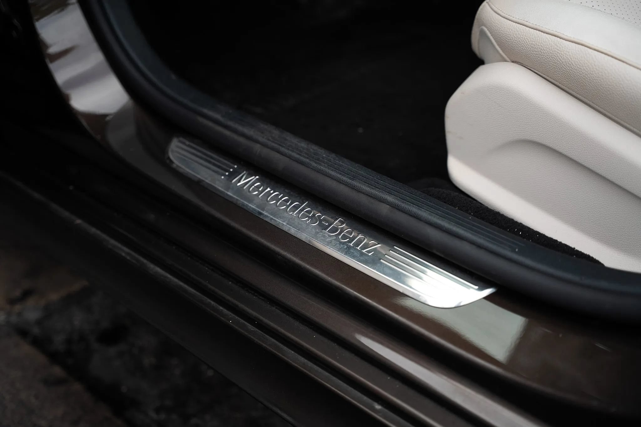 Used 2017 Mercedes-Benz E 300 4MATIC image 52