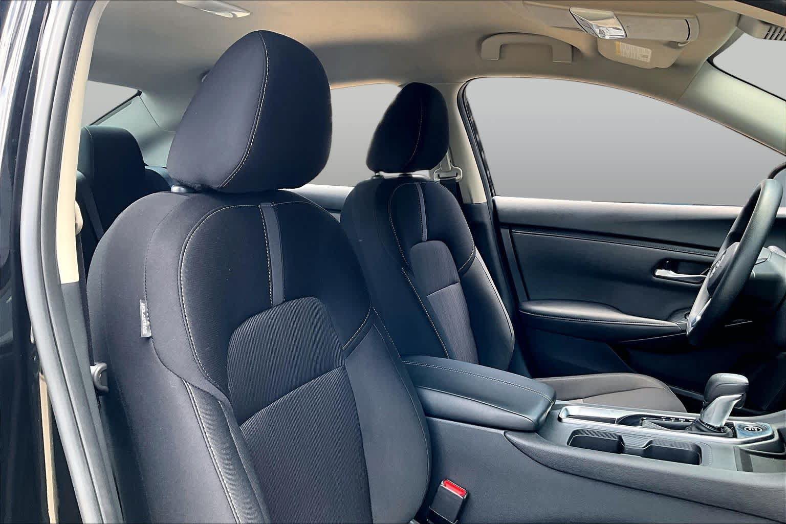 Certified 2025 Nissan Sentra SV w/ Trunk Package FWD image 9