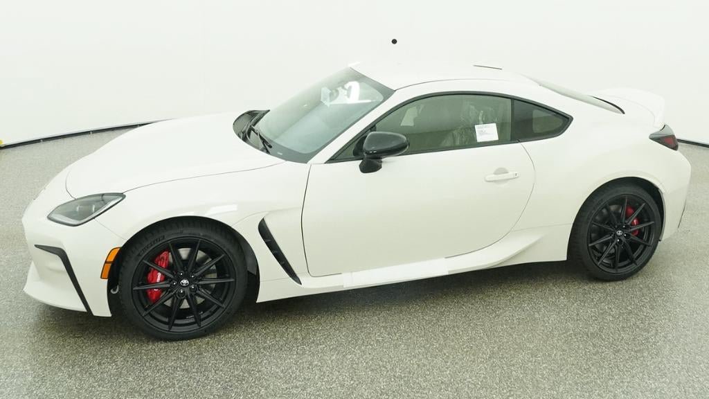 New 2026 Toyota GR86 Premium RWD image 2