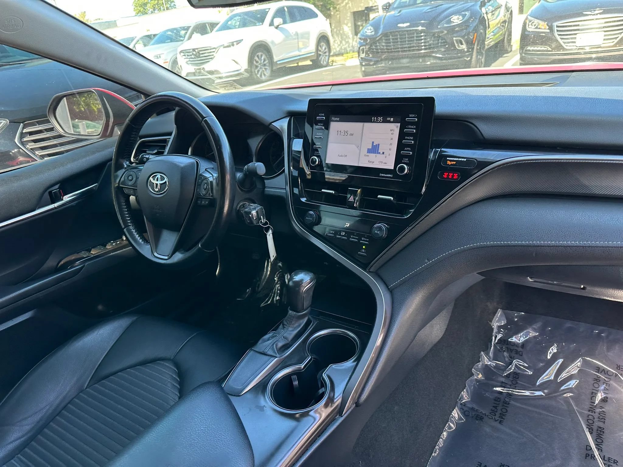 Used 2021 Toyota Camry SE FWD image 17