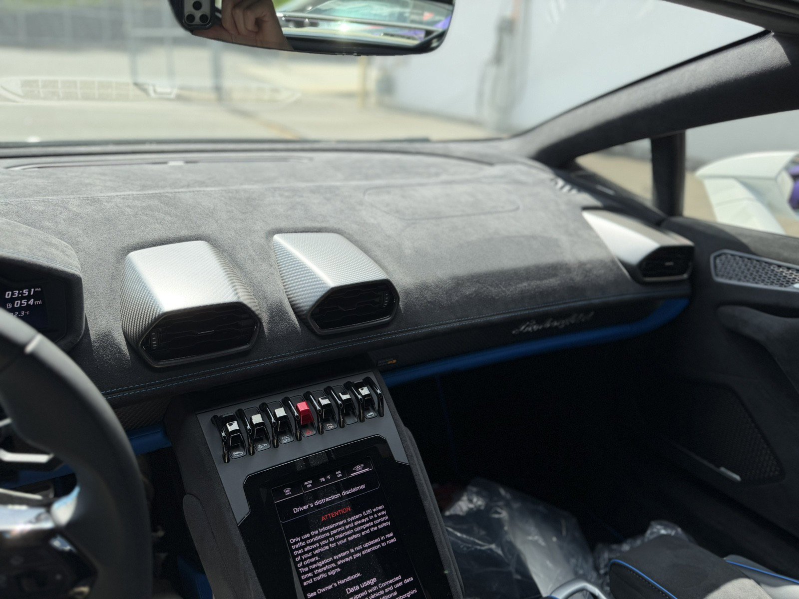 Used 2024 Lamborghini Huracan Tecnica image 23