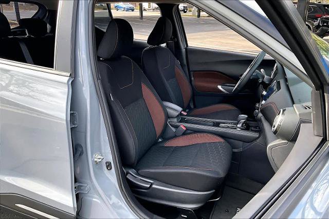 Certified 2023 Nissan Kicks SR image 9