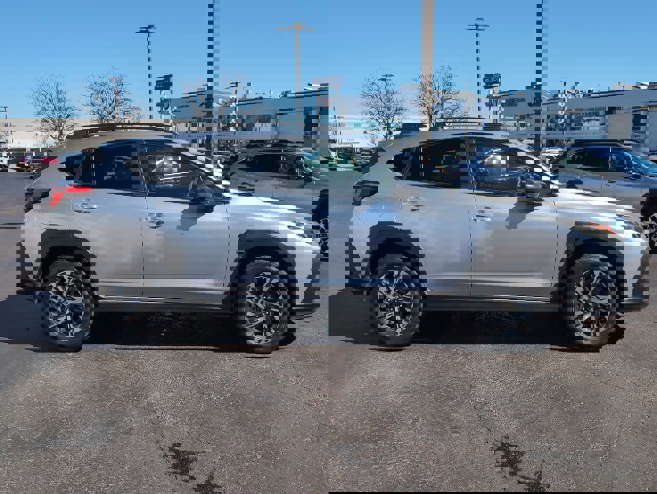 Used 2025 Subaru Crosstrek 2.0i Premium image 8