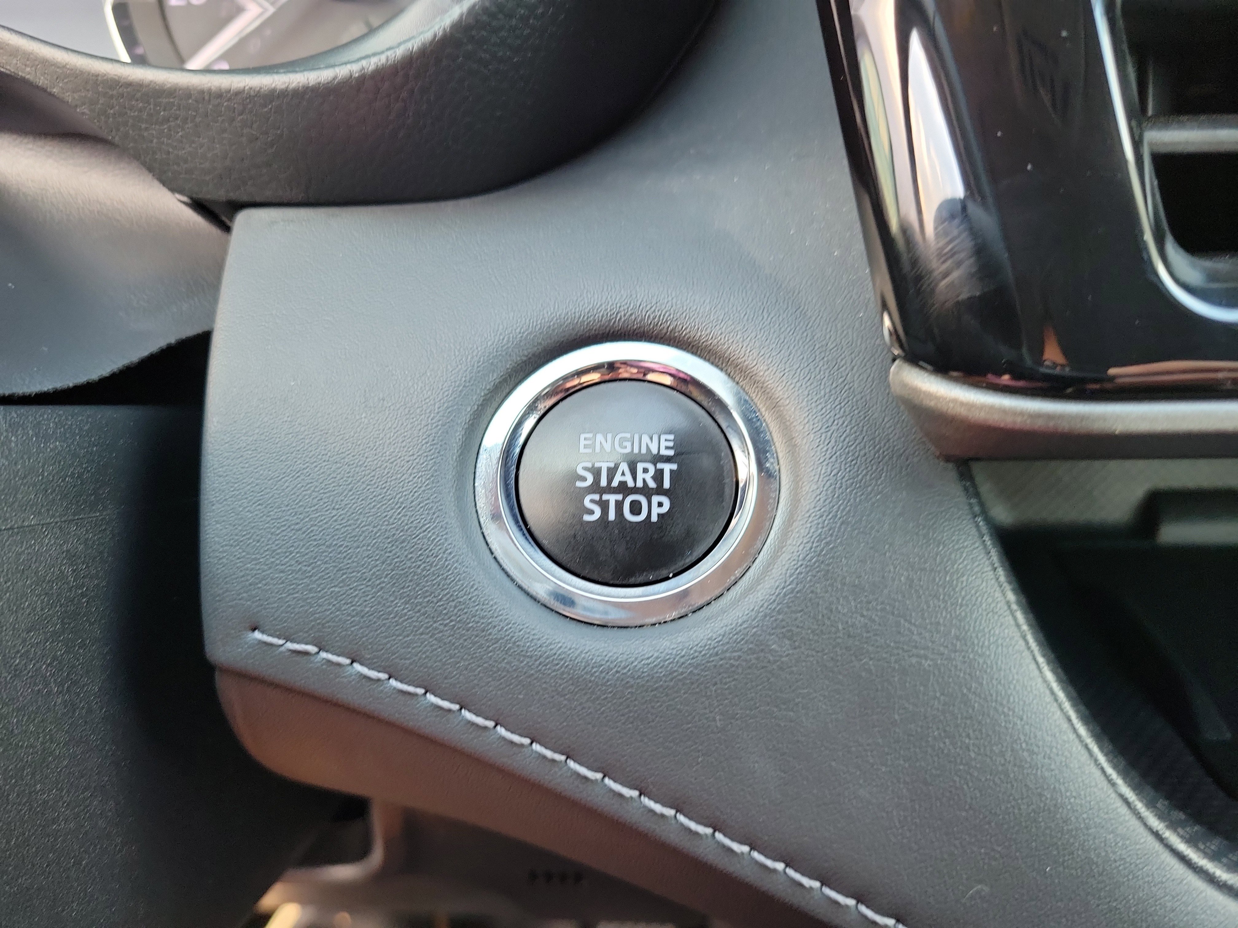 Used 2023 Toyota Highlander XLE image 32