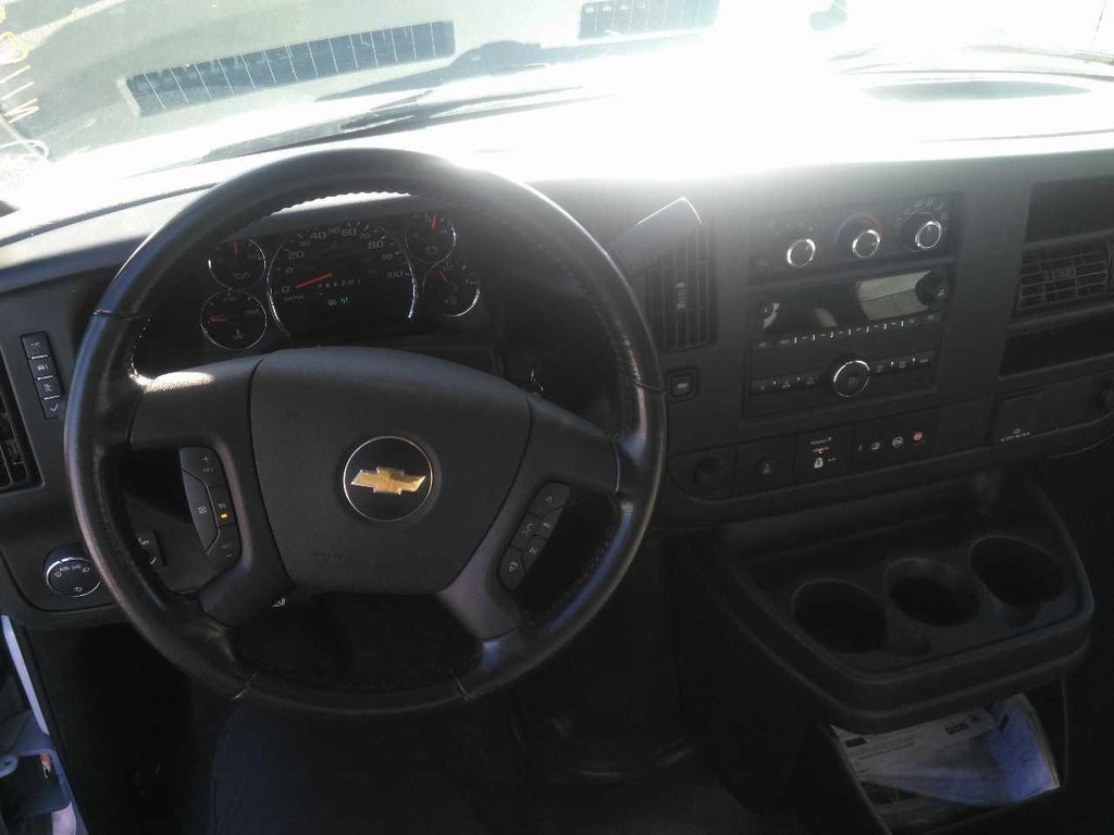 Used 2022 Chevrolet Express 3500 Extended w/ Driver Convenience Package image 10