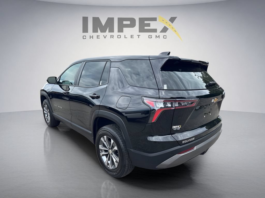 Used 2026 Chevrolet Equinox LT FWD image 3
