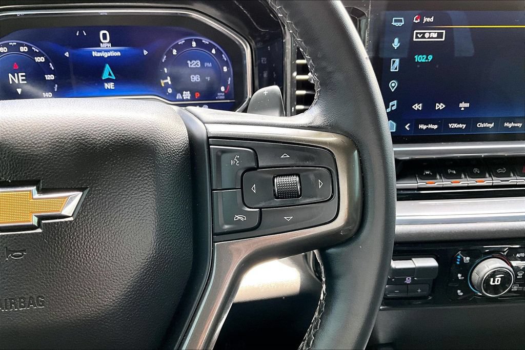 Used 2023 Chevrolet Silverado 1500 High Country w/ High Country Premium Package AWD/4WD image 26