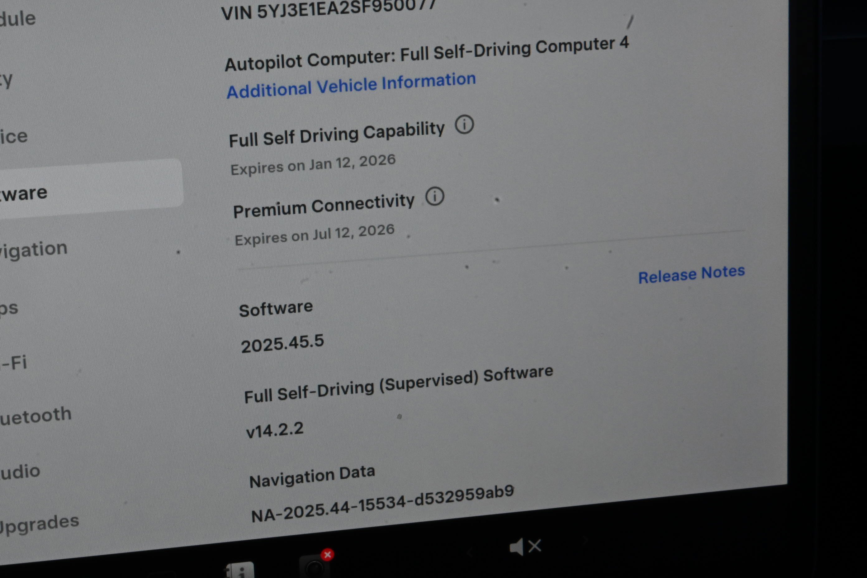 Used 2025 Tesla Model 3 Long Range image 30