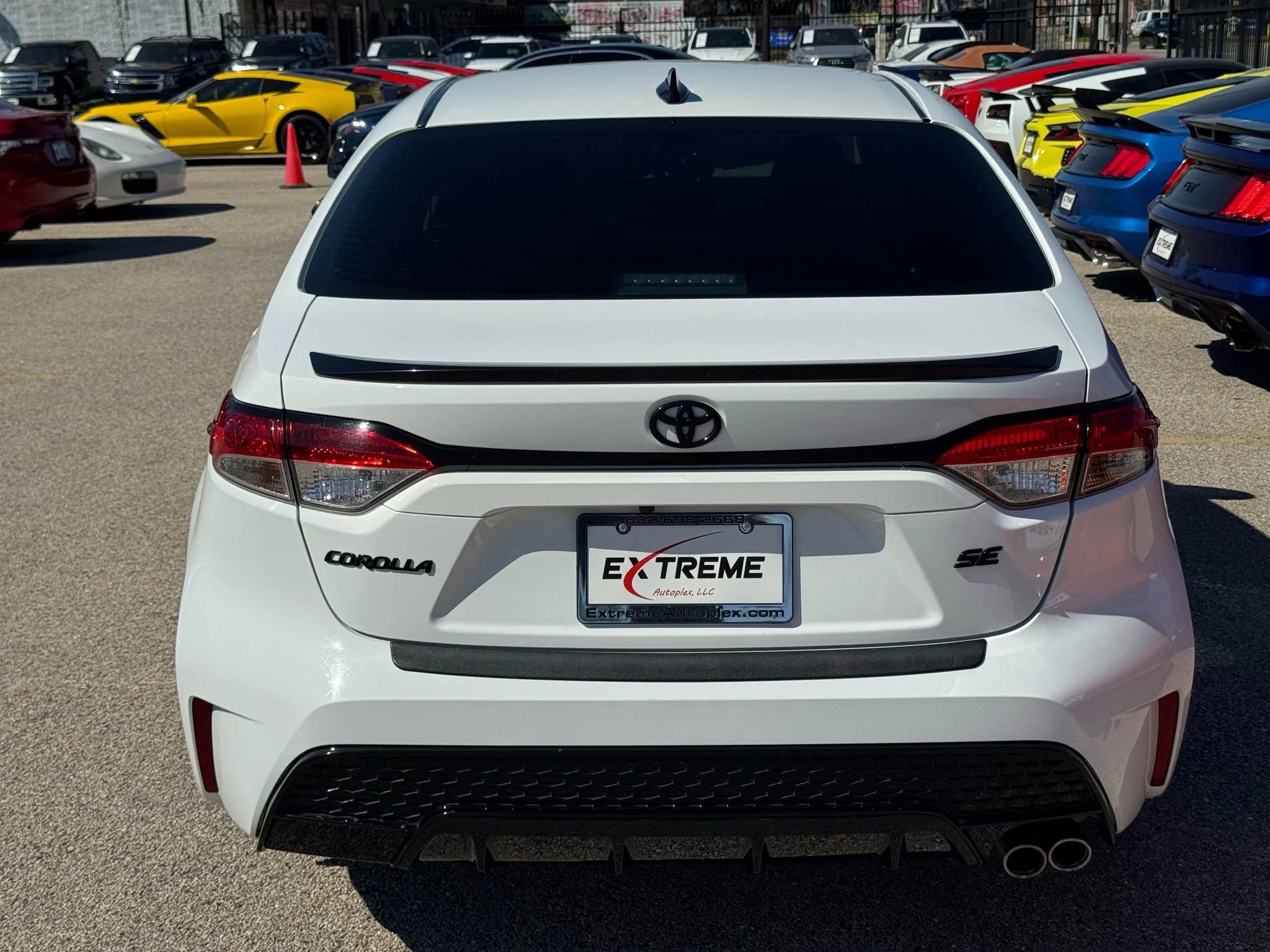 Used 2022 Toyota Corolla SE image 3