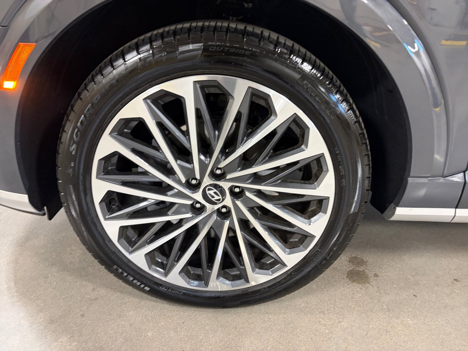 Used 2026 Hyundai Palisade Calligraphy AWD/4WD image 11
