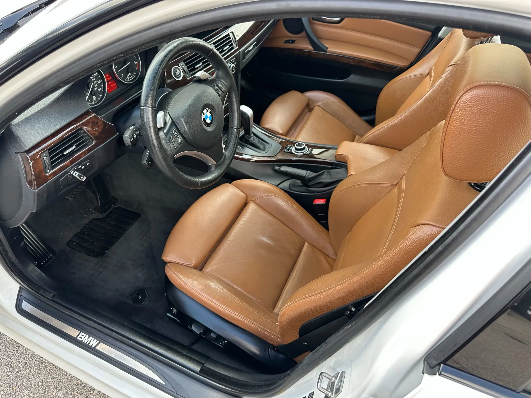 Used 2010 BMW 335d Sedan image 13