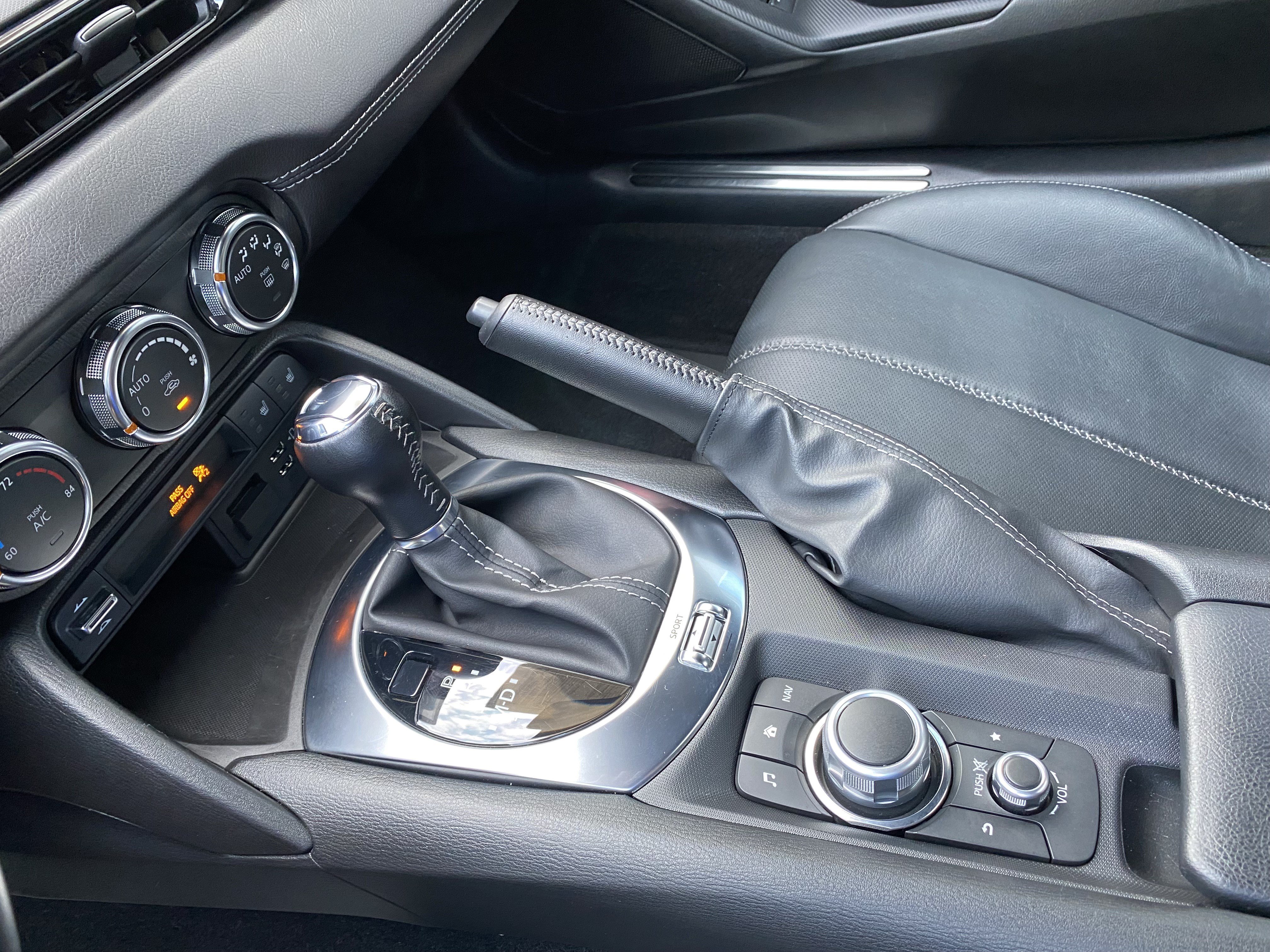 Used 2022 MAZDA MX-5 Miata RF Grand Touring RWD image 27