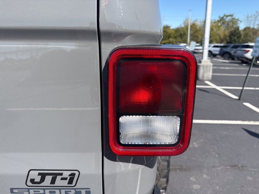 Used 2020 Jeep Gladiator Sport w/ Quick Order Package 24S AWD/4WD image 49