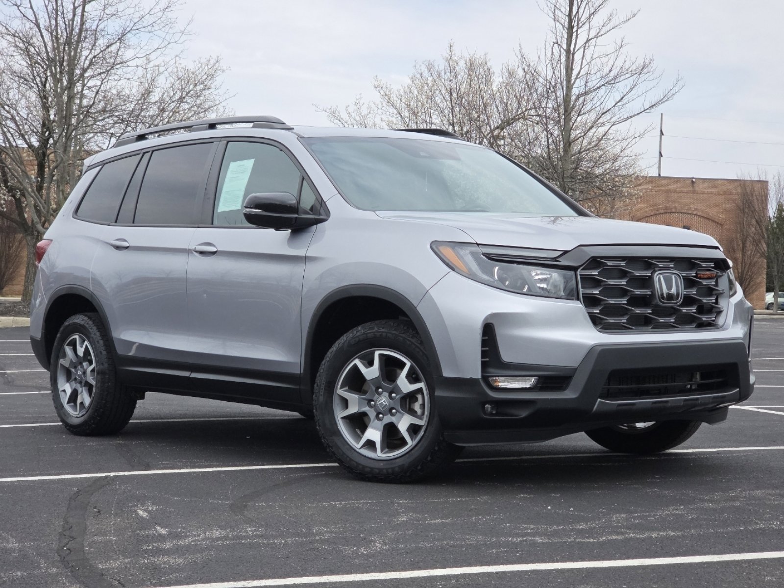 Certified 2023 Honda Passport TrailSport image 2