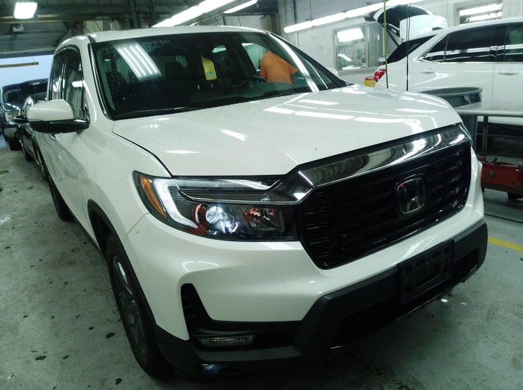 Used 2023 Honda Ridgeline RTL-E image 3