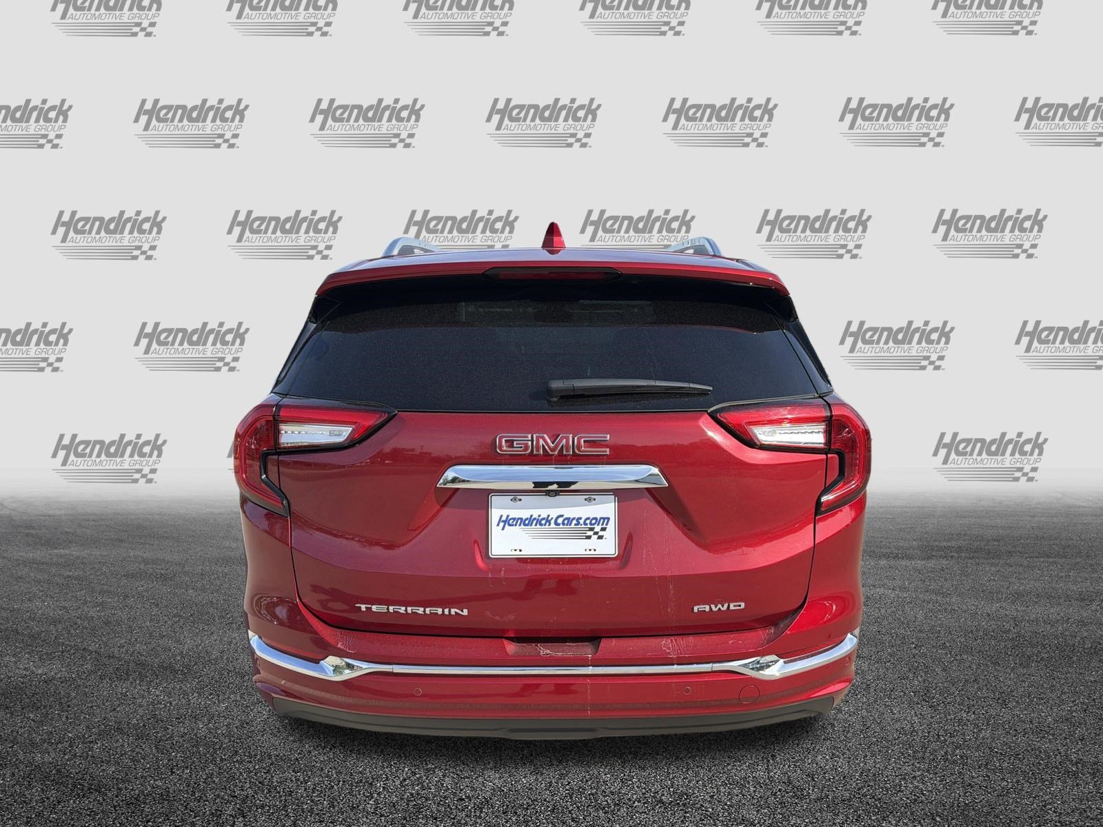 Used 2024 GMC Terrain Denali w/ Denali Premium Package image 11