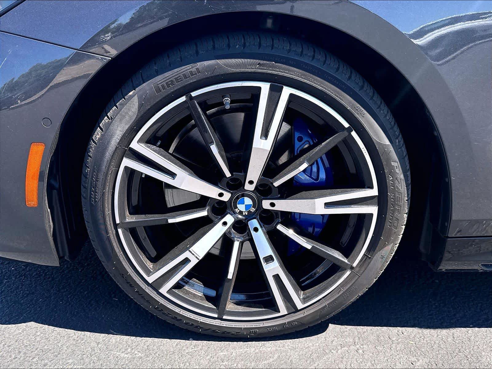 Used 2024 BMW 540i xDrive w/ Premium Package AWD/4WD image 33