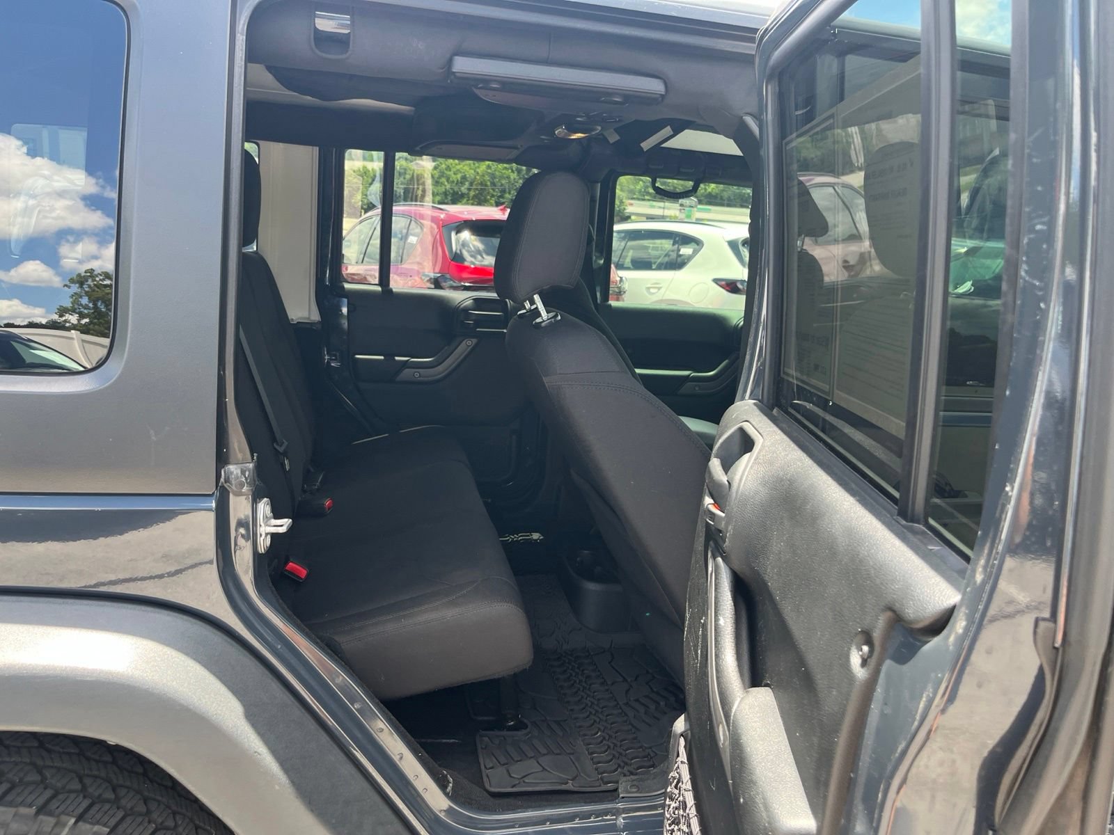 Used 2017 Jeep Wrangler Unlimited Sport w/ Quick Order Package 24S AWD/4WD image 26
