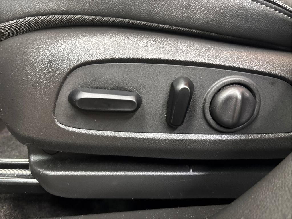 Used 2023 Buick Encore GX Select w/ Experience Buick Package image 36