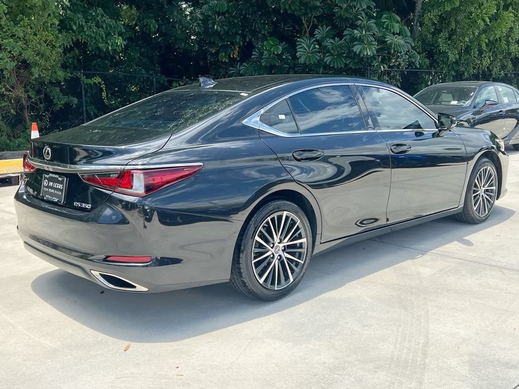 Certified 2024 Lexus ES 350 w/ Premium Package FWD image 7