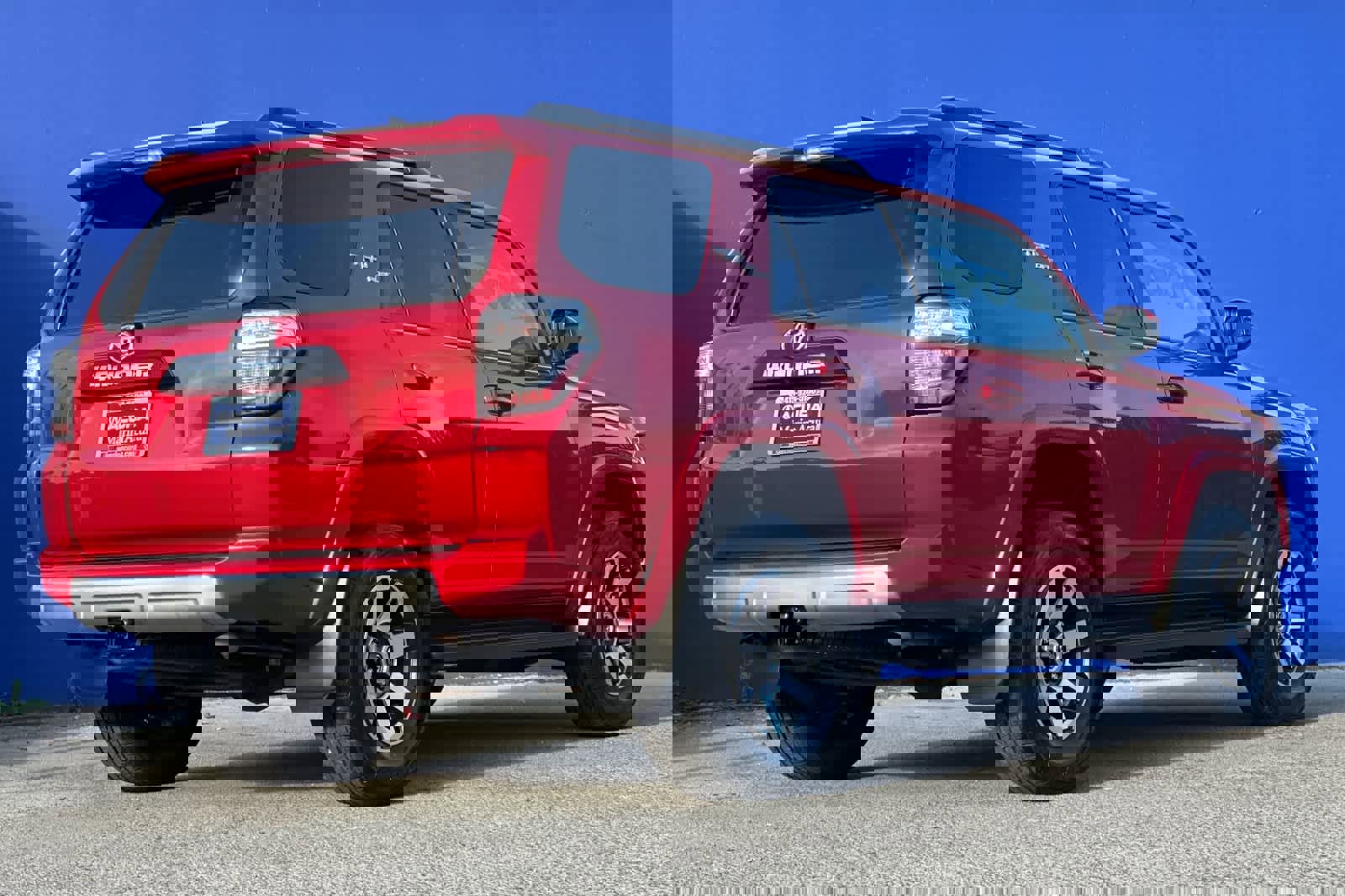 Used 2024 Toyota 4Runner TRD Off-Road image 3