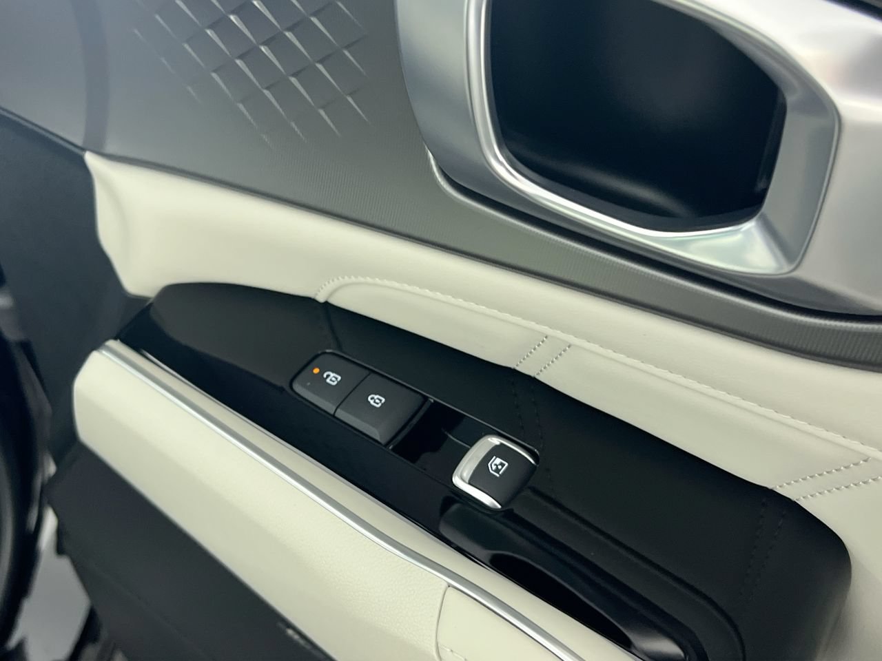 New 2026 Kia Sorento EX FWD image 34