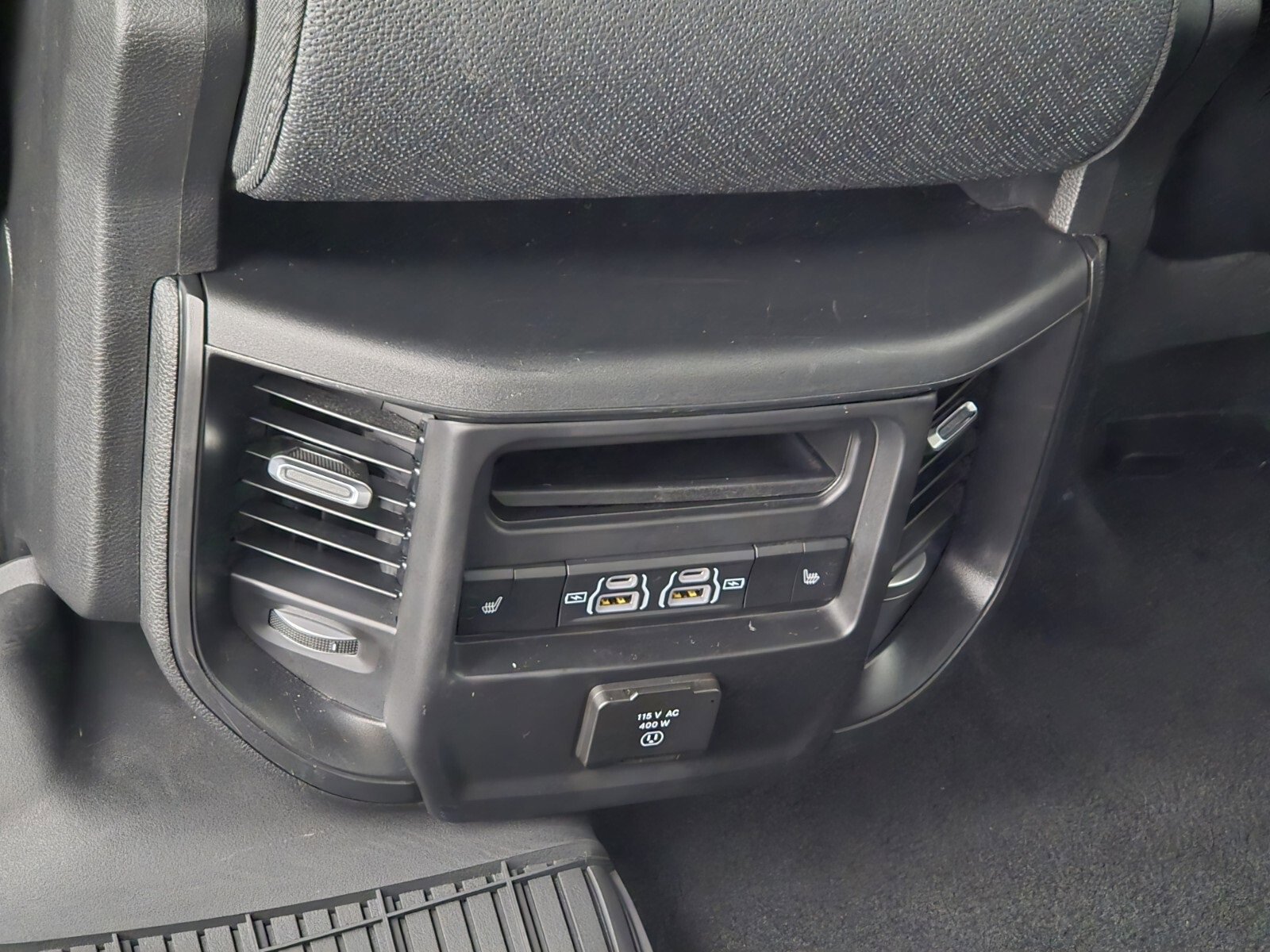 Used 2024 RAM 1500 Laramie image 14