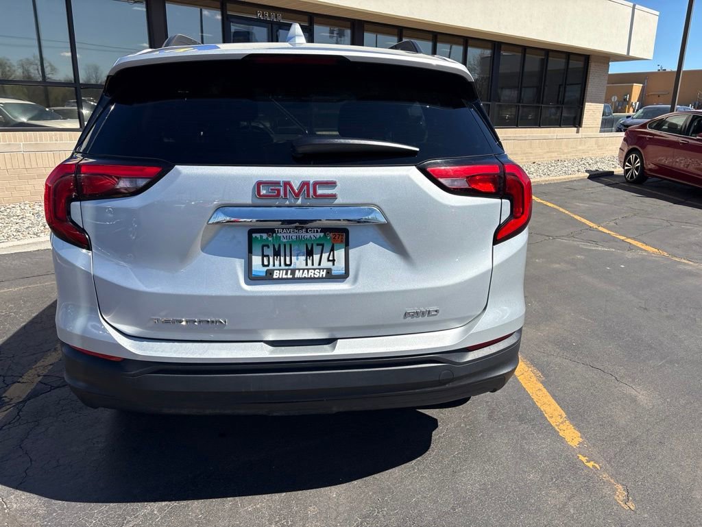 Used 2018 GMC Terrain SLE w/ Driver Convenience Package AWD/4WD image 5