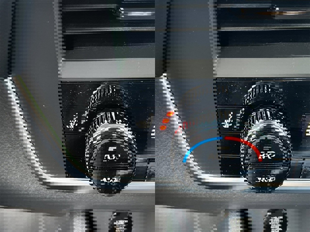 New 2026 Nissan Rogue SV image 13