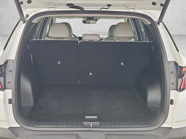 Used 2025 Hyundai Tucson Limited FWD image 6