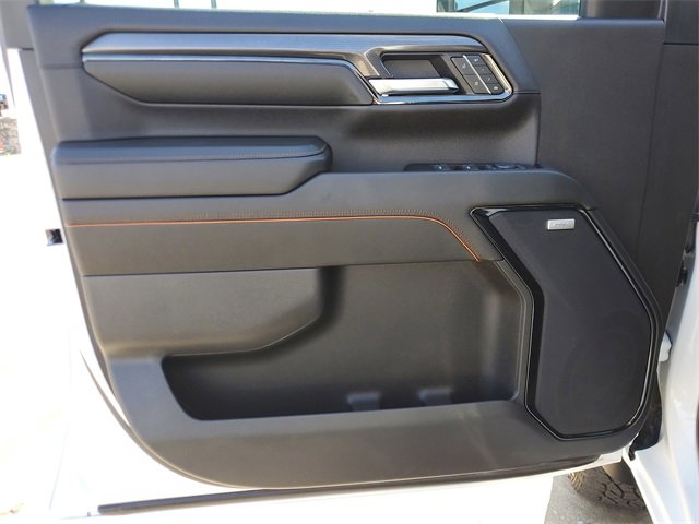 Used 2024 GMC Sierra 2500 AT4 w/ AT4 Premium Plus Package image 18