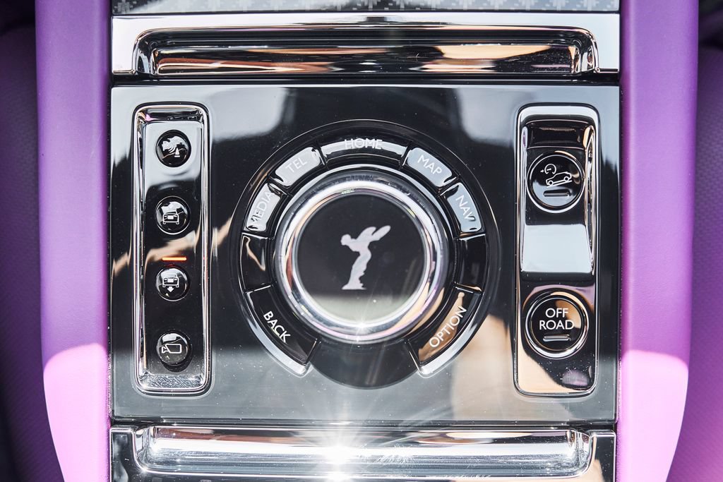 Used 2026 Rolls-Royce Cullinan Black Badge AWD/4WD image 71