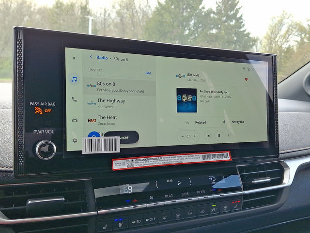 Used 2025 Toyota Sienna Platinum image 15