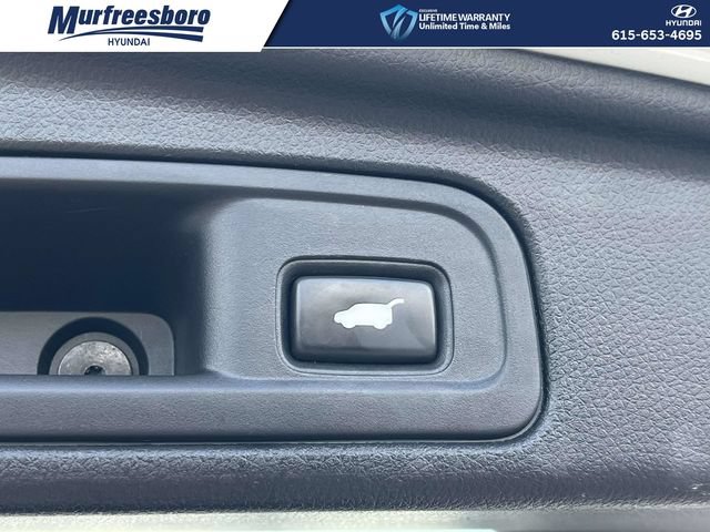 Used 2016 Honda Pilot Elite image 24