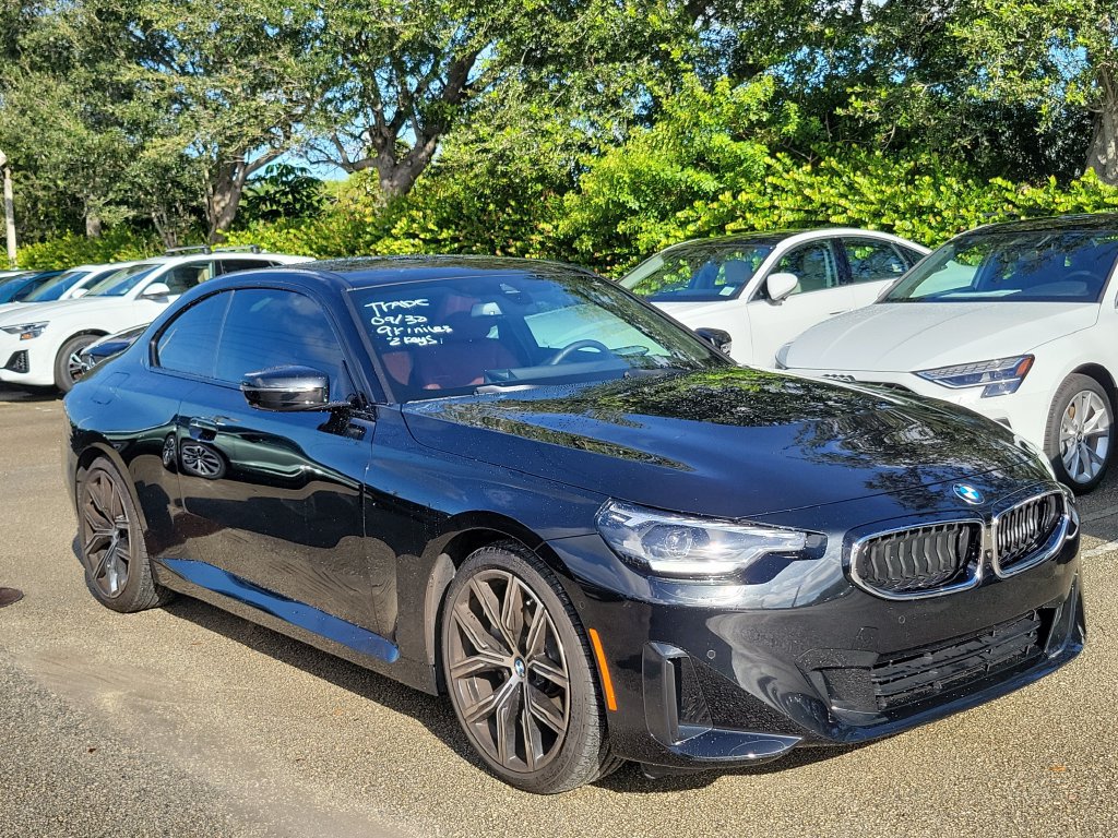 Used 2024 BMW 230i Coupe w/ Convenience Package RWD image 1