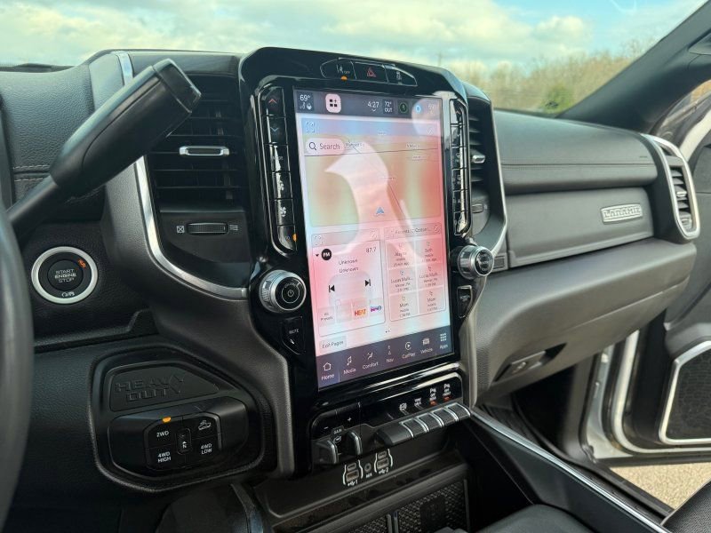 Used 2025 RAM 2500 Laramie image 26