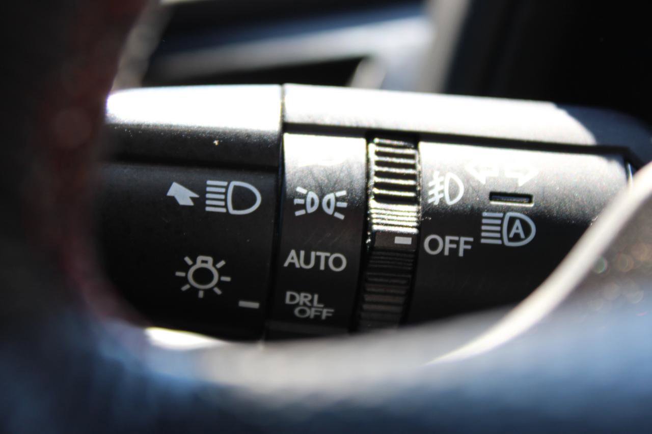 Used 2019 Lexus UX 200 F Sport w/ F Sport Premium Package FWD image 24
