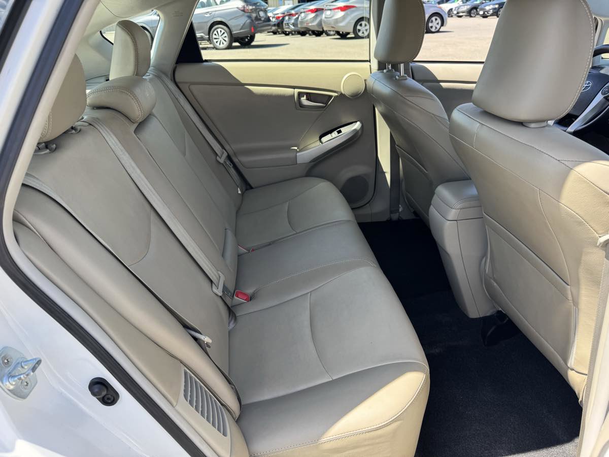 Used 2013 Toyota Prius Four FWD image 15