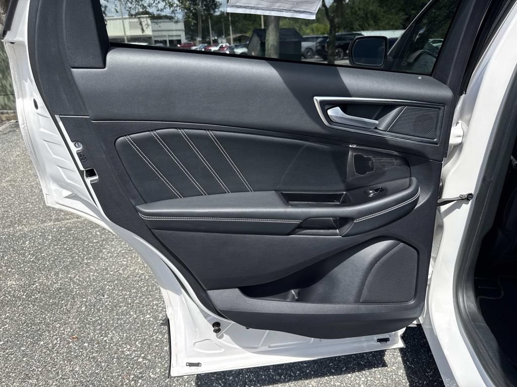 Used 2019 Ford Edge ST w/ Equipment Group 401A AWD/4WD image 13