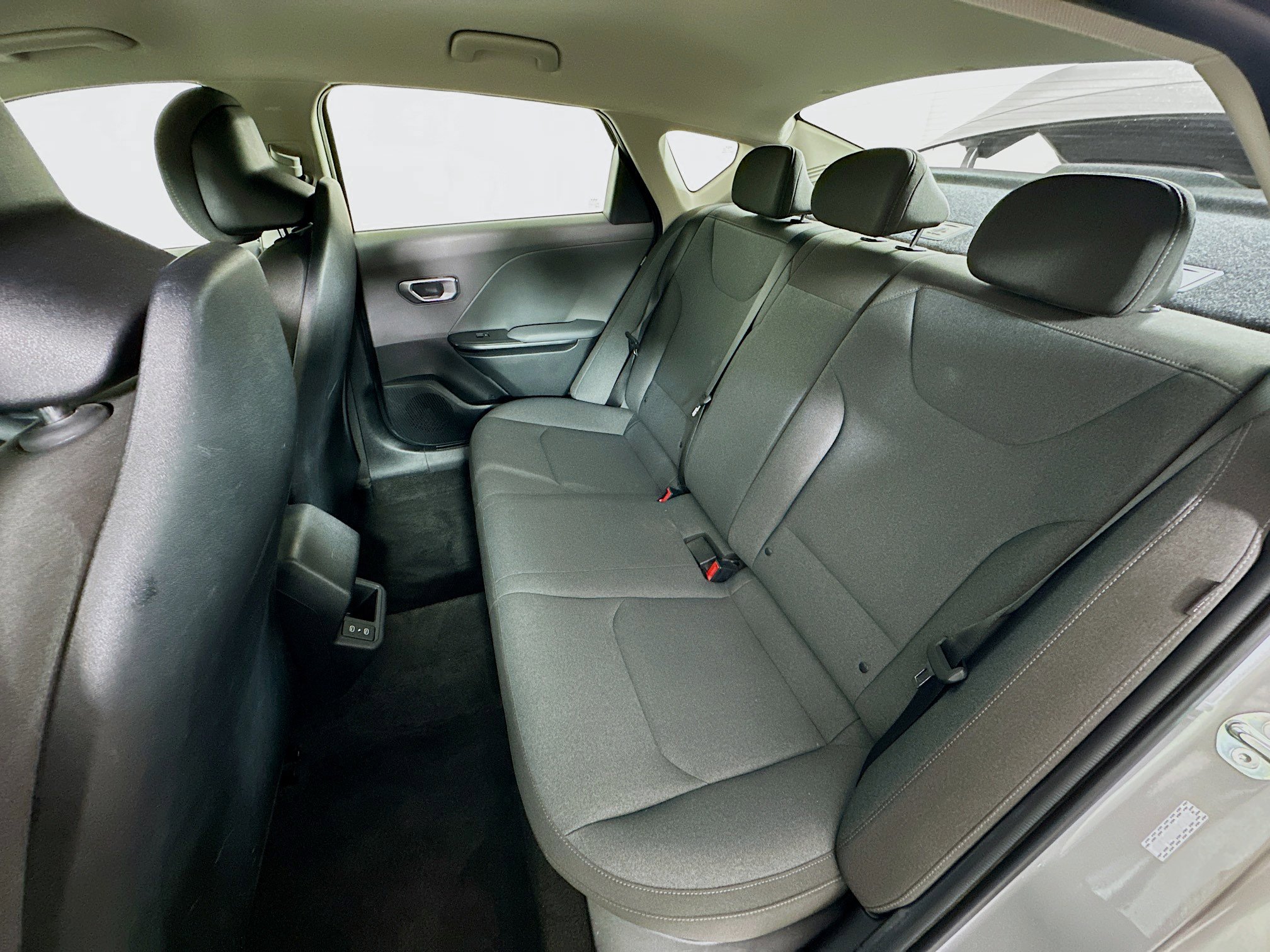 Used 2025 Kia K4 LXS image 26