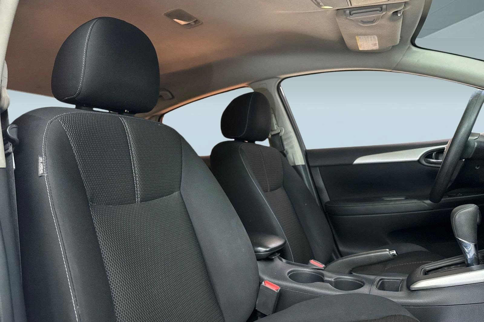 Used 2016 Nissan Sentra S FWD image 30