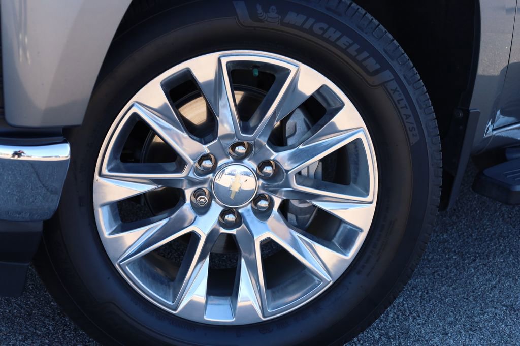 Used 2021 Chevrolet Silverado 1500 LTZ w/ LTZ Premium Package image 3