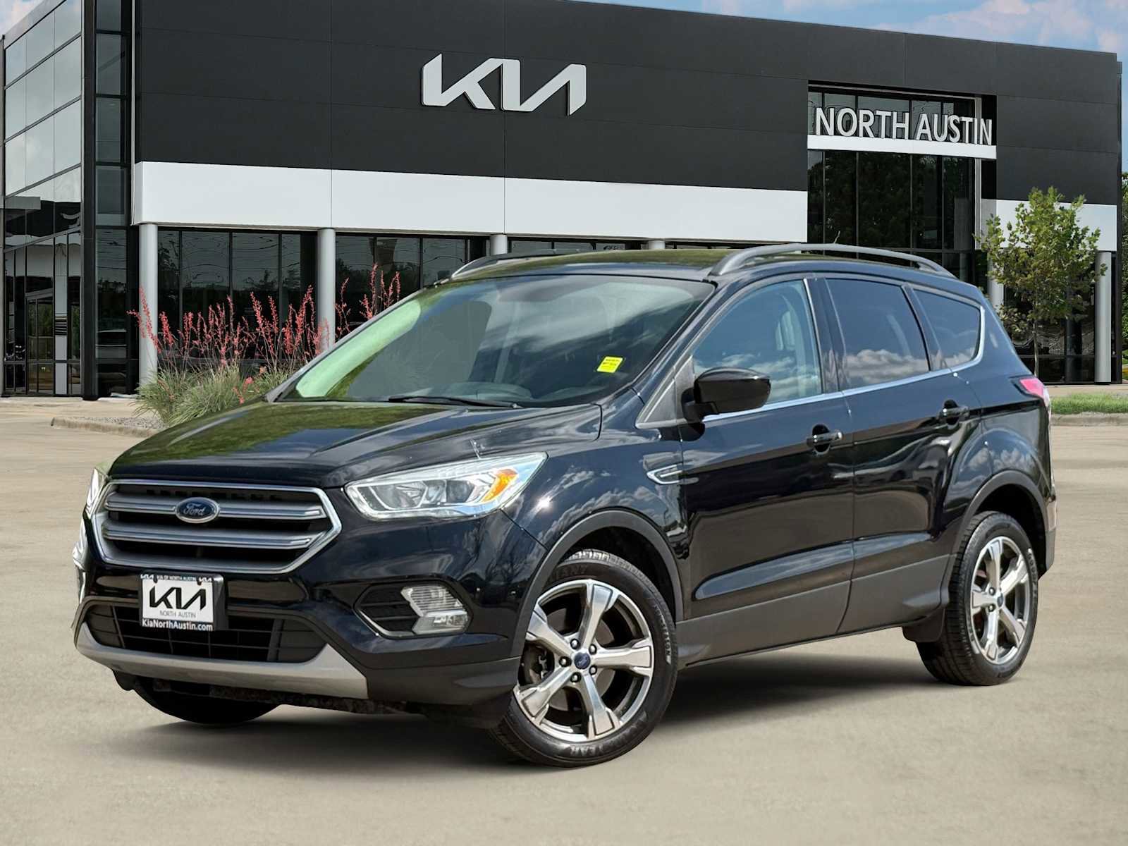 Used 2017 Ford Escape SE w/ Equipment Group 201A