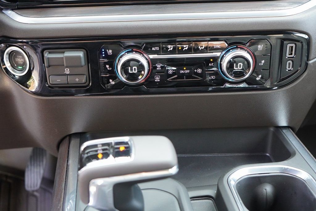 New 2026 GMC Sierra 1500 SLT image 14