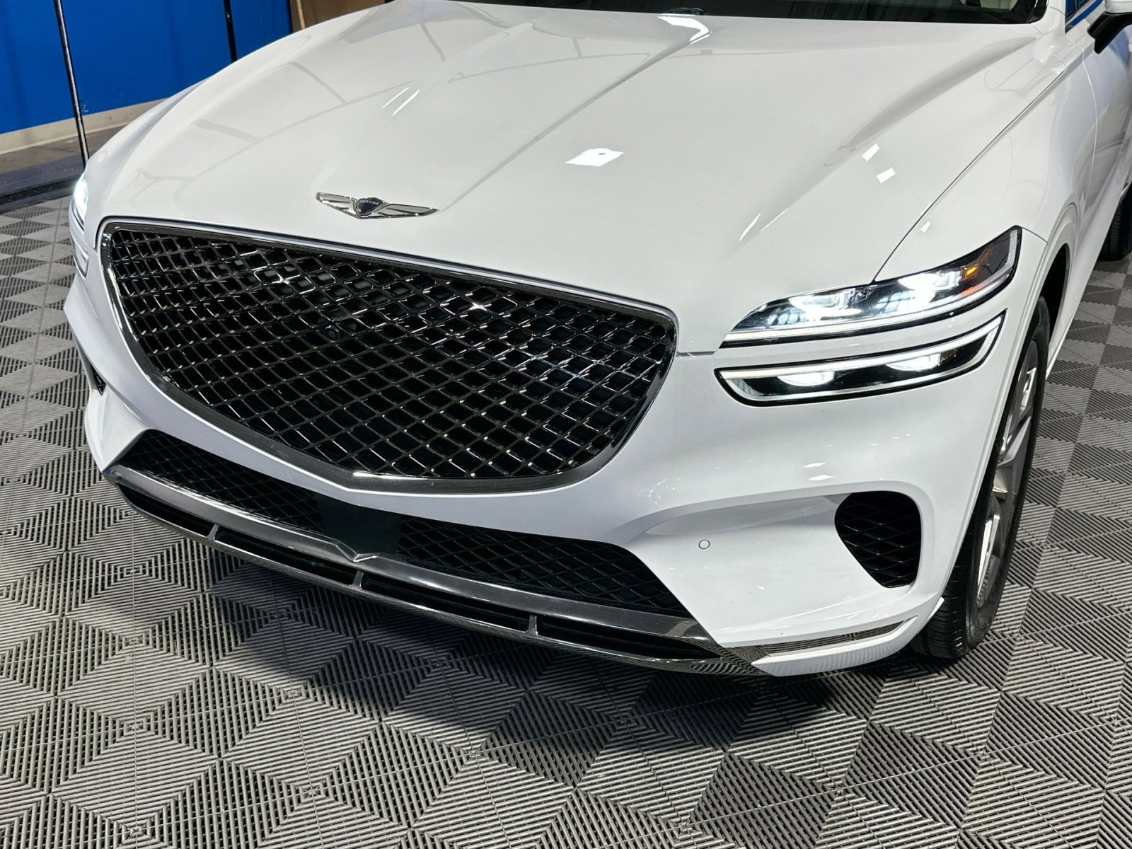 Used 2024 Genesis GV70 2.5T w/ Advanced Package image 41