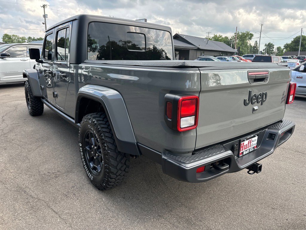 Used 2022 Jeep Gladiator Willys image 5