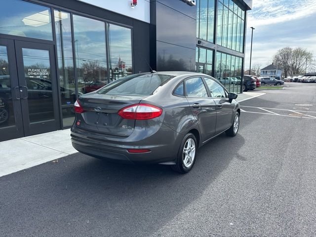Used 2018 Ford Fiesta SE FWD image 3