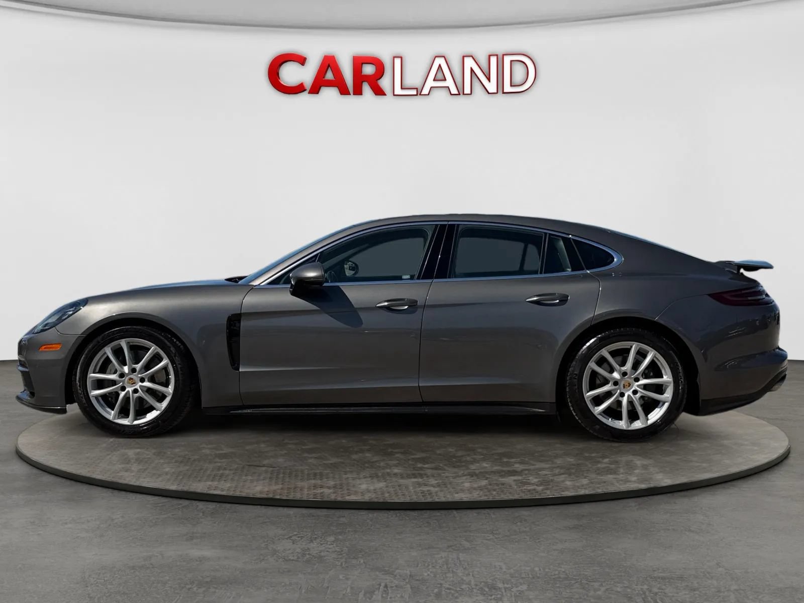 Used 2018 Porsche Panamera 4S AWD/4WD image 2