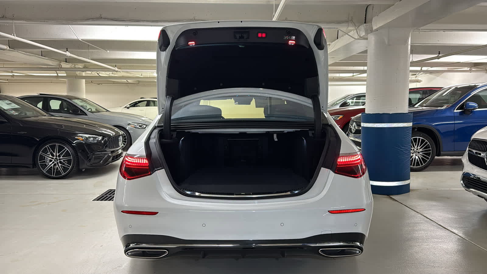 New 2025 Mercedes-Benz S 580e 4MATIC Sedan image 7
