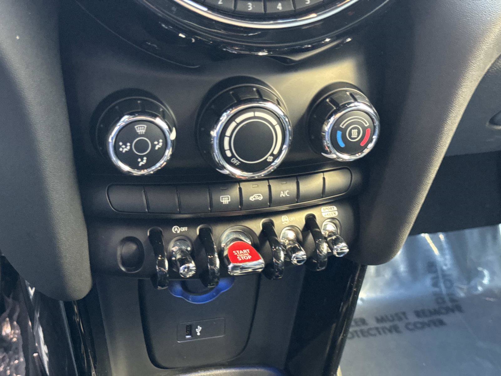 Used 2020 MINI Cooper S image 16